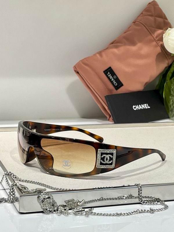 Chanel Sunglasses 569